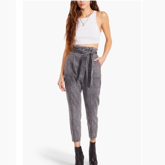 BB Dakota (Steve Madden) "Wash & Learn" Paperbag Waist Dark Grey Jeans Size 4 - Picture 2 of 9